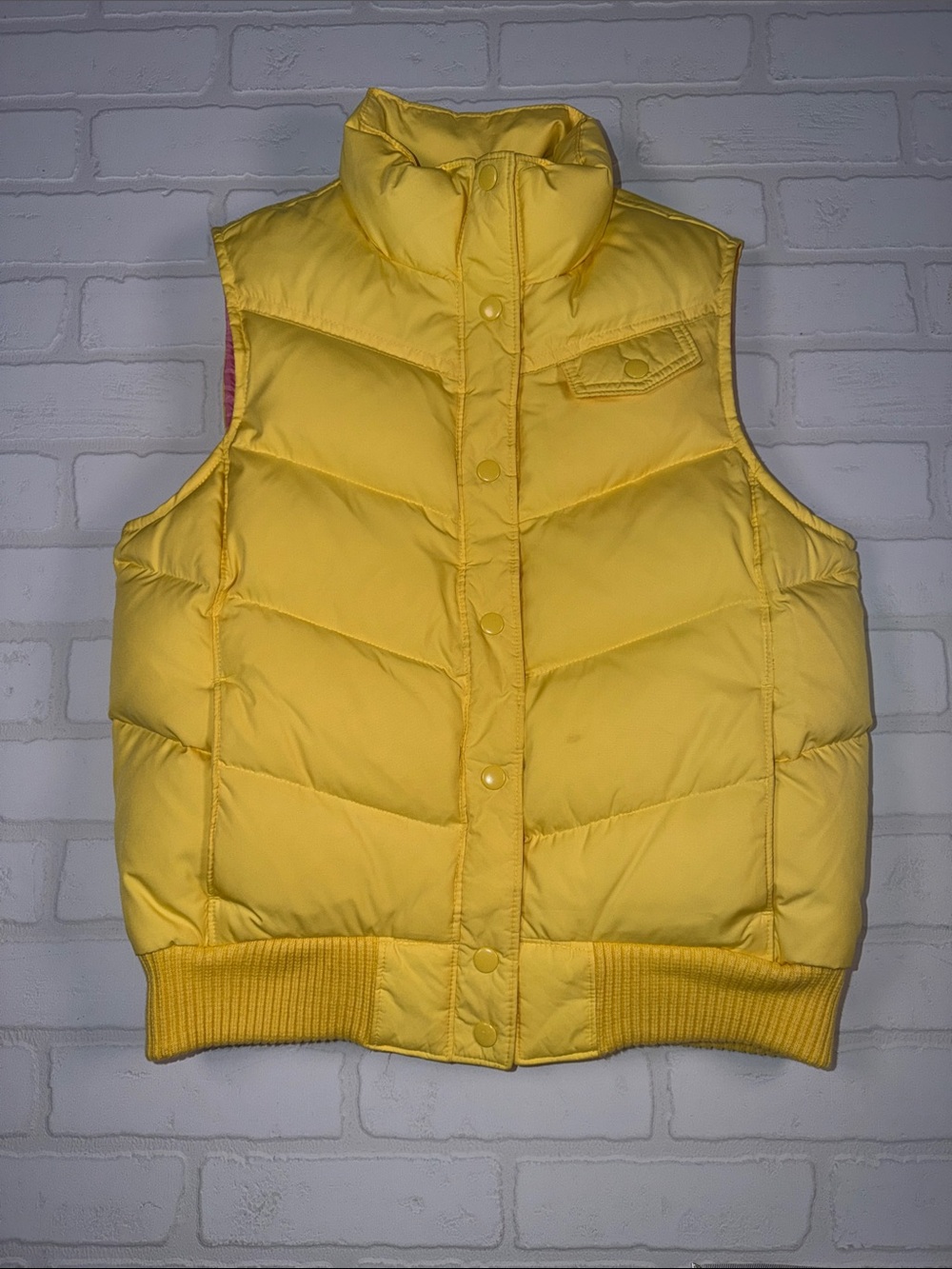 Y2K GAP Bright Yellow Quilted Puffer Vest Size Medium